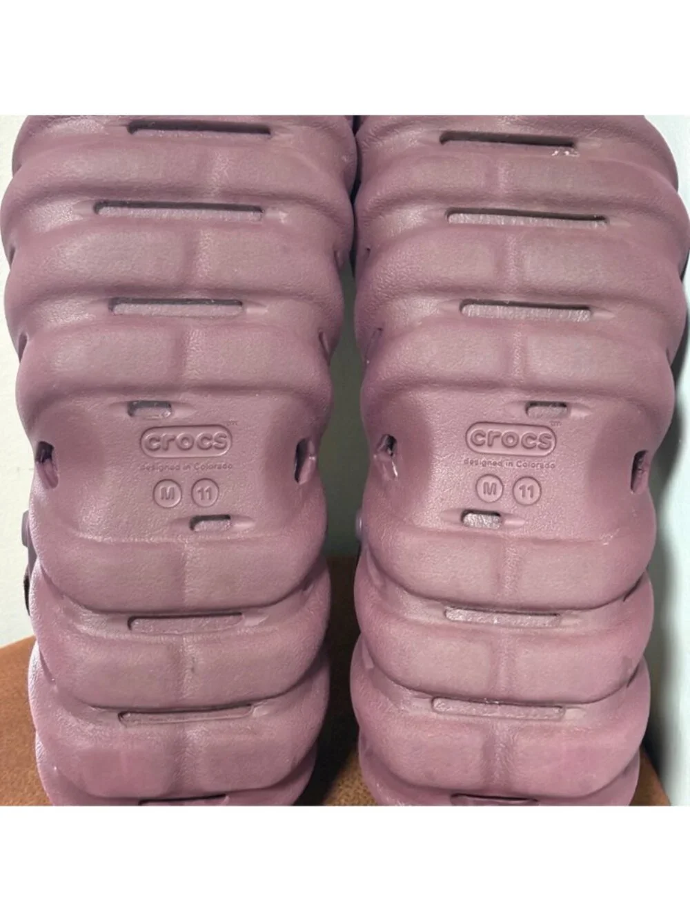 Crocs Echo Perforated Clog Sandals Plush Plum Color Mens size 11